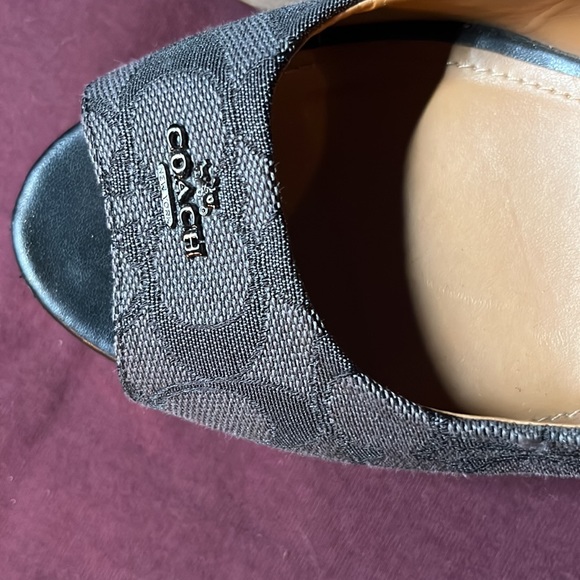 Never worn coach wedges size 8 - Picture 3 of 9